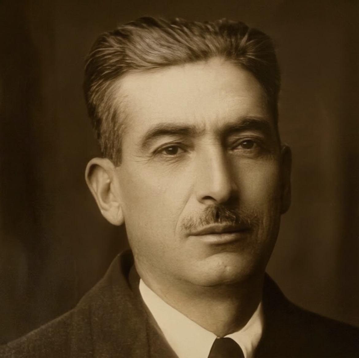 Haj Mehdi Khan Safdarzadeh Haghighi, in a studio portrait.